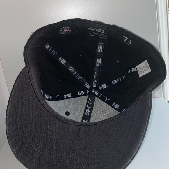 DIY New era 59 Fifty New York Yankees Black / White 🖤 - Picture 2 of 5